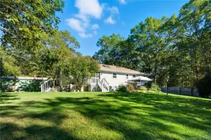 173 West End Ave, Shirley, NY 11967 - Photo 35