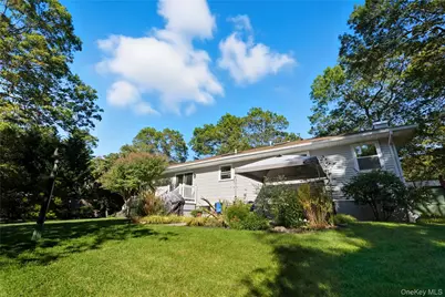 173 W End Avenue, Shirley, NY 11967 - Photo 33