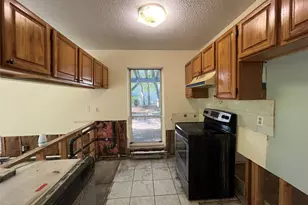 31 Bleakley Dr, Peekskill, NY 10566 - Photo 3