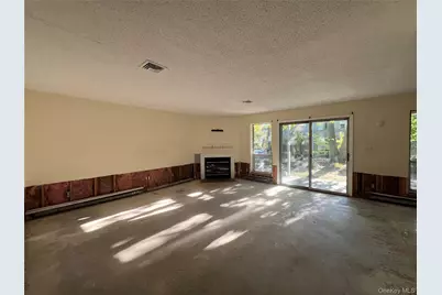 31 Bleakley Drive, Peekskill, NY 10566 - Photo 5