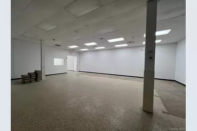 411 Jericho Turnpike, New Hyde Park, NY 11040 - Photo 13