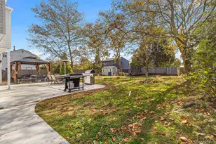 20 Malcolm St, Bellport, NY 11713 - Photo 25