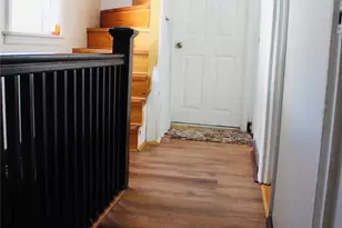 90-13 209th St, Queens Village, NY 11428 - Photo 9