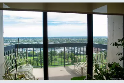 27110 Grand Central Parkway #19V, Floral Park, NY 11005 - Photo 7