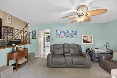 149 Avenue C, Holbrook, NY 11741 - Photo 5