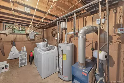 149 Avenue C, Holbrook, NY 11741 - Photo 15