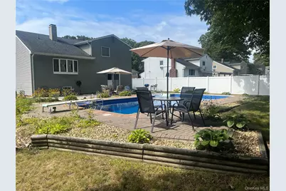 149 Avenue C, Holbrook, NY 11741 - Photo 19