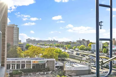 6120 Grand Central Parkway #B605, Forest Hills, NY 11375 - Photo 21