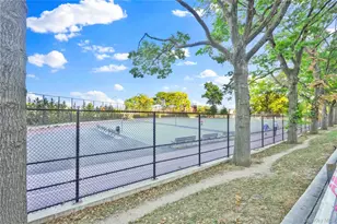 6120 Grand Central Pkwy, Forest Hills, NY 11375 - Photo 23