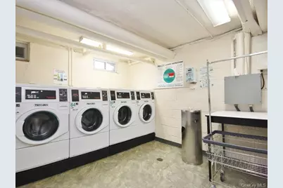 10 Bryant Crescent #2L, White Plains, NY 10605 - Photo 23