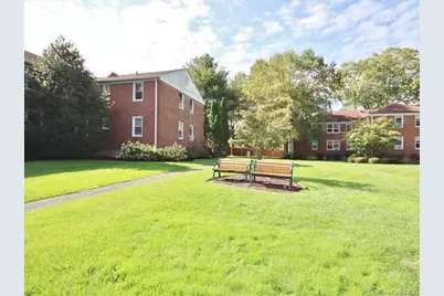 10 Bryant Crescent #2L, White Plains, NY 10605 - Photo 27