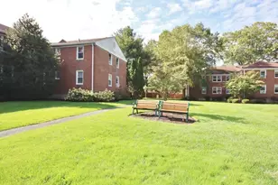 10 Bryant Crescent, White Plains, NY 10605 - Photo 27