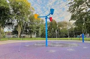 8 Potomac Ct, Coram, NY 11727 - Photo 25