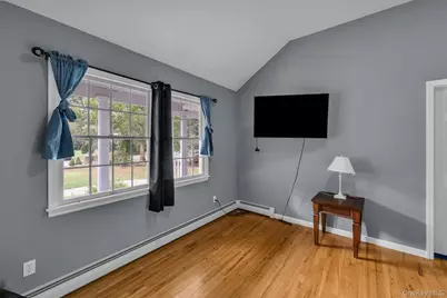 156 N Woods Road, Calverton, NY 11933 - Photo 9