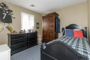 61 Mitchell Ave, Plainview, NY 11803 - Photo 11