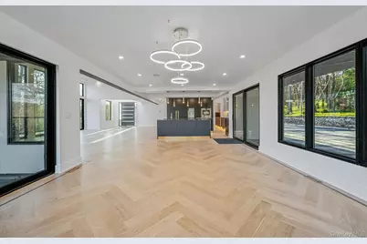 7 Riverview Terrace, Smithtown, NY 11787 - Photo 9