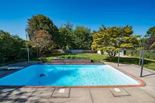 81 Kenwood Dr, Bohemia, NY 11716 - Photo 25