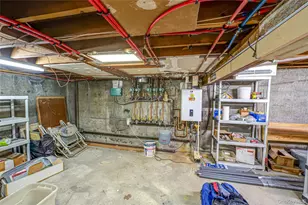 81 Kenwood Dr, Bohemia, NY 11716 - Photo 21