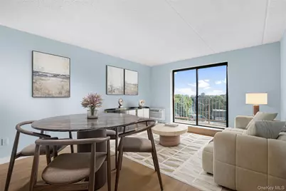 687 Bronx River Road #7C, Yonkers, NY 10704 - Photo 1