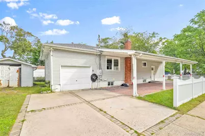 293 Pennsylvania Avenue, Roosevelt, NY 11575 - Photo 3