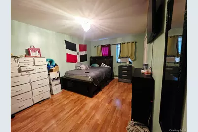 9326 197th Street #3rd Floor, Hollis, NY 11423 - Photo 5