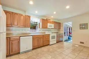 430 Grove Rd, Southold, NY 11971 - Photo 3