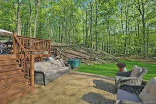 31 Powder Horn Rd, Cortlandt Manor, NY 10567 - Photo 35