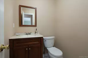 31 Parente Ln N, Island Park, NY 11558 - Photo 17