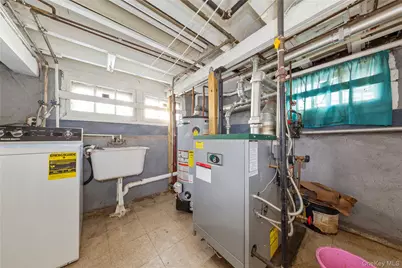 9037 180th Street, Jamaica, NY 11432 - Photo 19