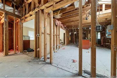 169 Middle Neck Road, Sands Point, NY 11050 - Photo 13