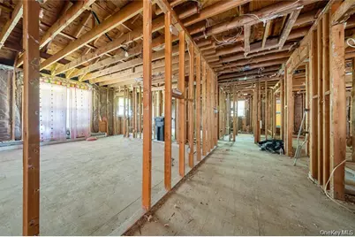 169 Middle Neck Road, Sands Point, NY 11050 - Photo 11