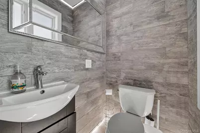 305 W 259th Street, Bronx, NY 10471 - Photo 11