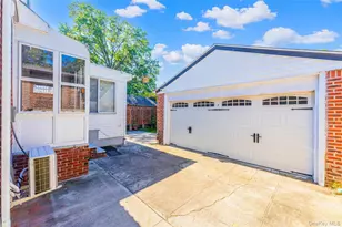 56-12 212th St, Bayside, NY 11364 - Photo 33