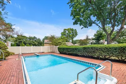 5 Meroke Court, Huntington Station, NY 11746 - Photo 21