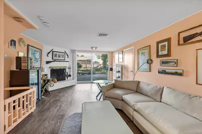 5 Meroke Court, Huntington Station, NY 11746 - Photo 9