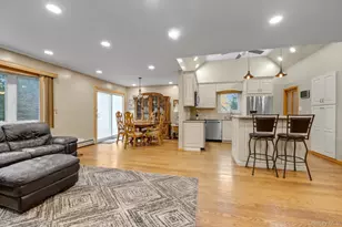 326 4th St, East Northport, NY 11731 - Photo 5