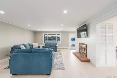 1225 Westview Drive, Mattituck, NY 11952 - Photo 15