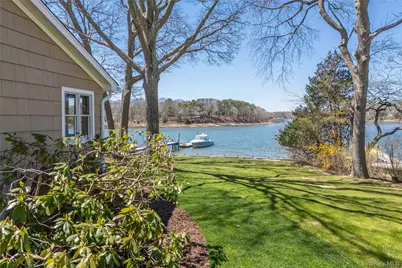 1225 Westview Drive, Mattituck, NY 11952 - Photo 11