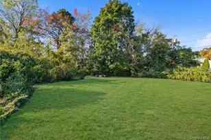 166 & 170 Woodrow Pkwy, West Babylon, NY 11704 - Photo 5