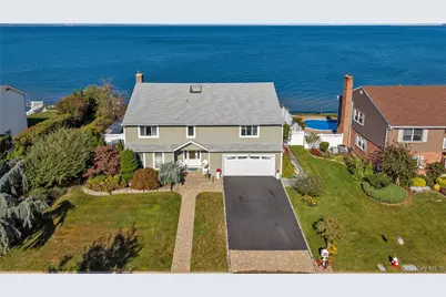 43 Oak Point Drive N, Bayville, NY 11709 - Photo 9