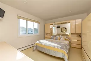 43 Oak Point Dr N, Bayville, NY 11709 - Photo 25