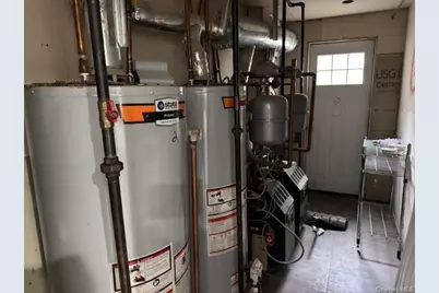 186 Howard Avenue, Brooklyn, NY 11233 - Photo 17