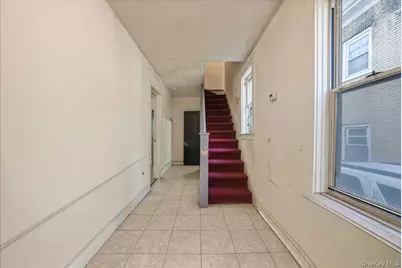 421 S 10th Avenue, Mount Vernon, NY 10550 - Photo 13