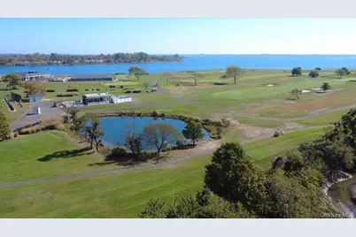 487 Links Drive E, Oceanside, NY 11572 - Photo 3