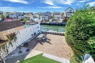 252 Arthur St, Freeport, NY 11520 - Photo 15