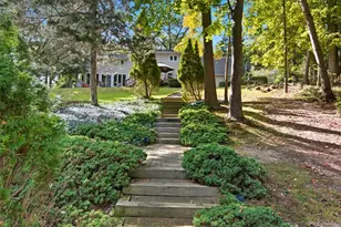 8 Tanager Ln, Northport, NY 11768 - Photo 33