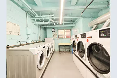 30-11 Parsons Boulevard #4O, Flushing, NY 11354 - Photo 19