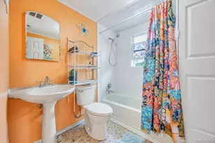 124 E 12th St, Huntington Station, NY 11746 - Photo 23