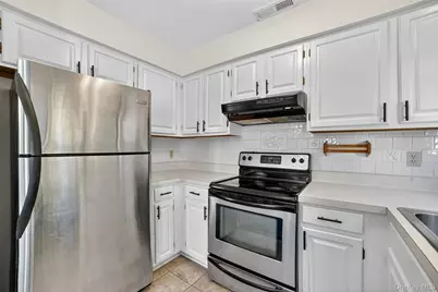 132 Stone Meadow, South Salem, NY 10590 - Photo 13