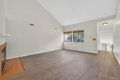 132 Stone Meadow, South Salem, NY 10590 - Photo 5